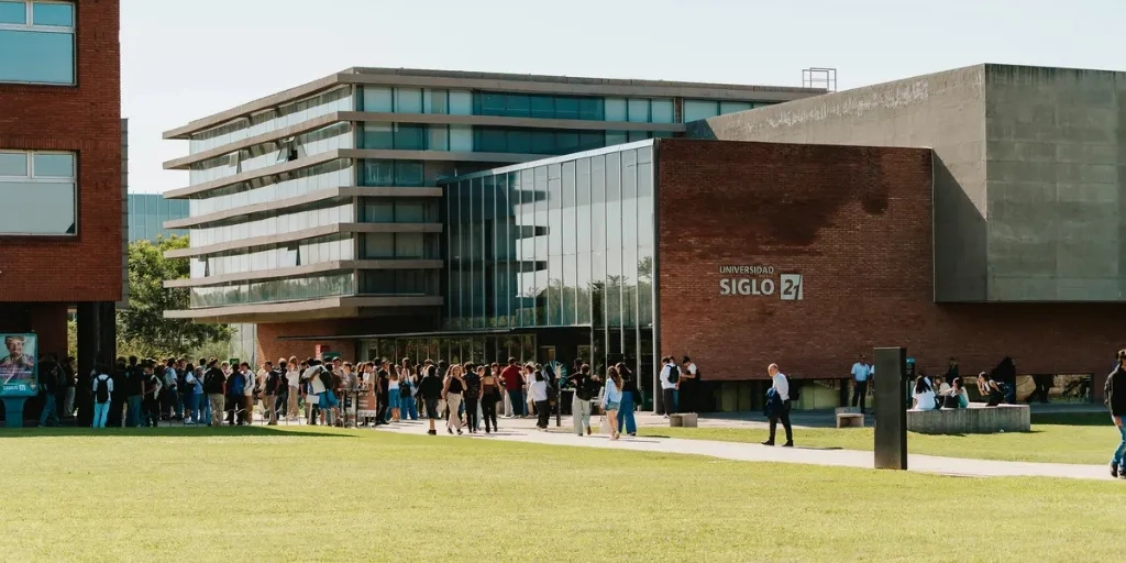 Portal de Estudiantes de la Universidad Siglo 21 desarrollado por Bitlogic